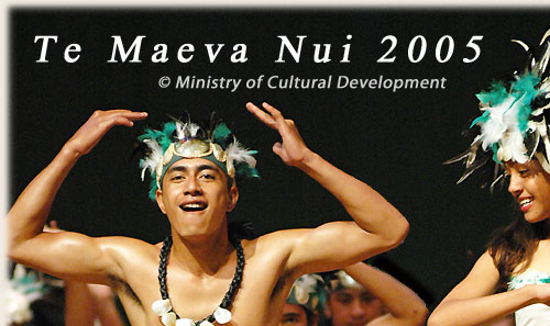 Dance Group from Nikao (Rarotonga) with ura pau drumdance - Te Maeva Nui 2005 / Cook Islands